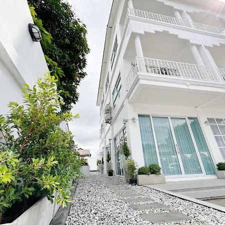 Albergue The White House Rachamankha เดอะ ไวท์เฮ้าส์ ราชมรรคา Chiang Mai Exterior foto