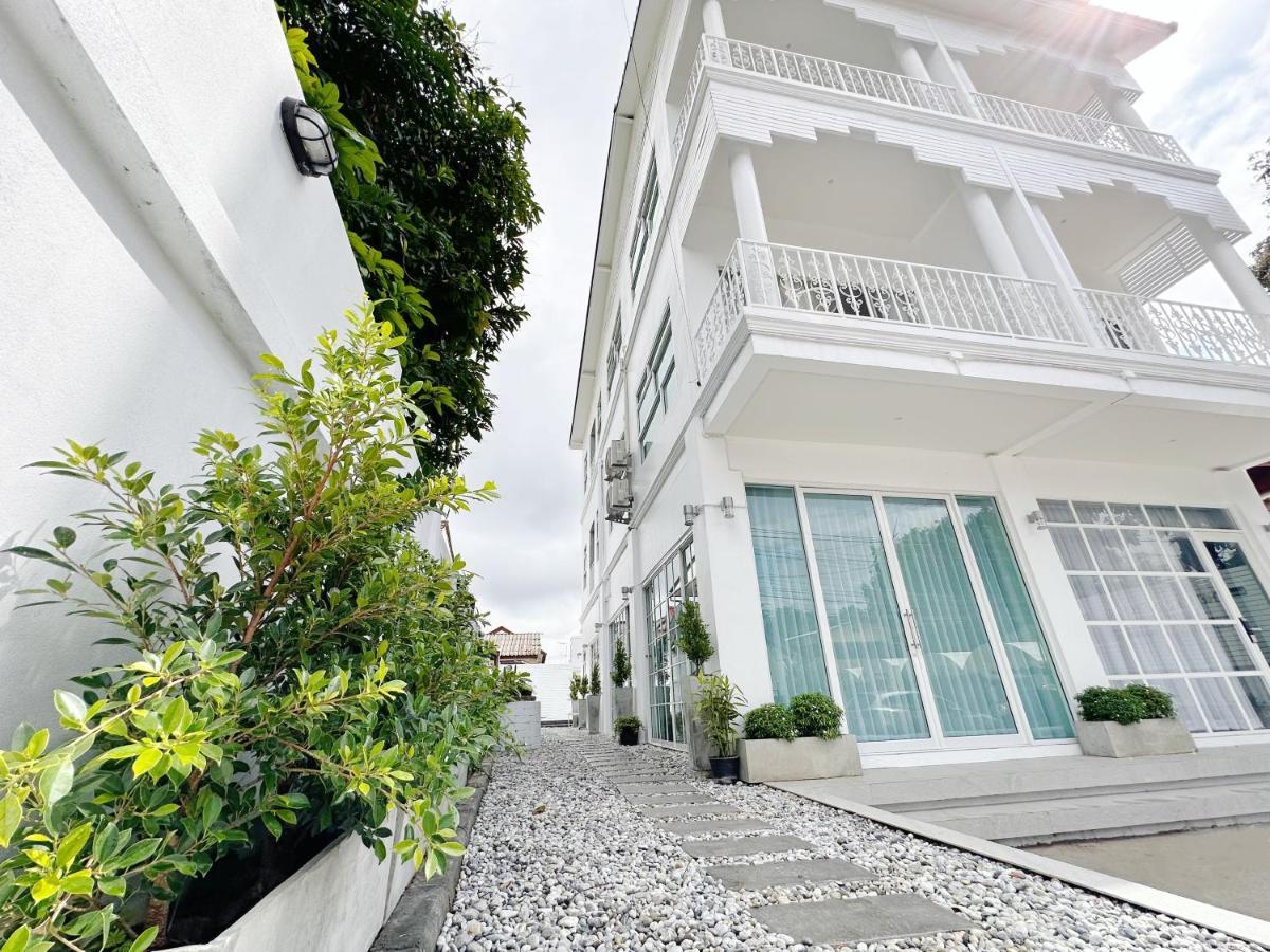Albergue The White House Rachamankha เดอะ ไวท์เฮ้าส์ ราชมรรคา Chiang Mai Exterior foto