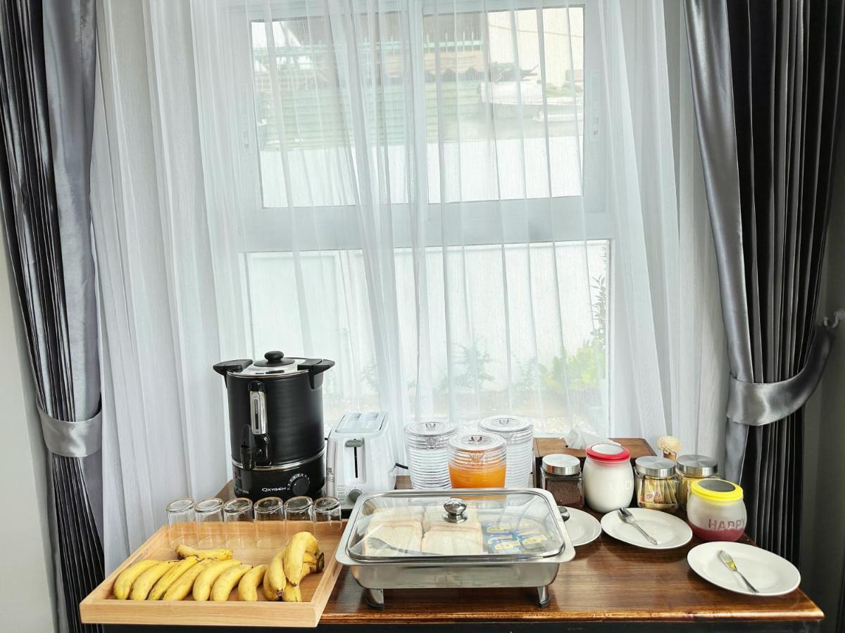 Albergue The White House Rachamankha เดอะ ไวท์เฮ้าส์ ราชมรรคา Chiang Mai Exterior foto