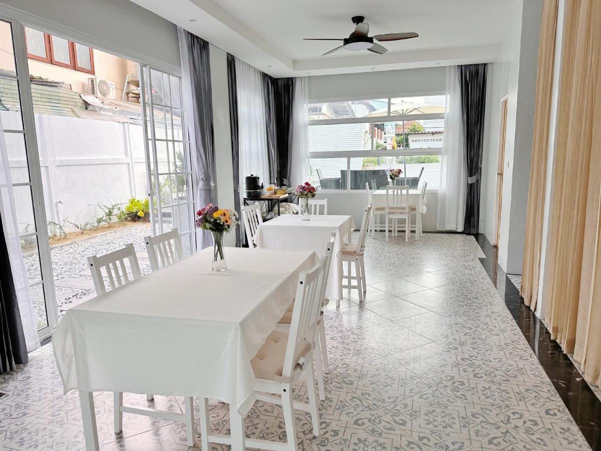Albergue The White House Rachamankha เดอะ ไวท์เฮ้าส์ ราชมรรคา Chiang Mai Exterior foto